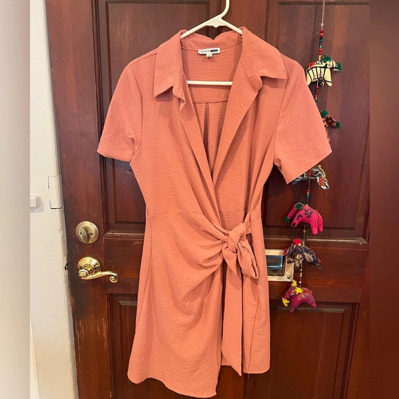 Salmon wrap dress - Picture 2 of 7
